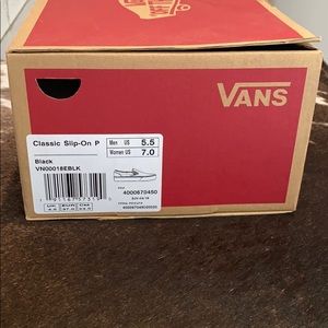 BRAND NEW BLACK AND WHITE PLATFORM VANS